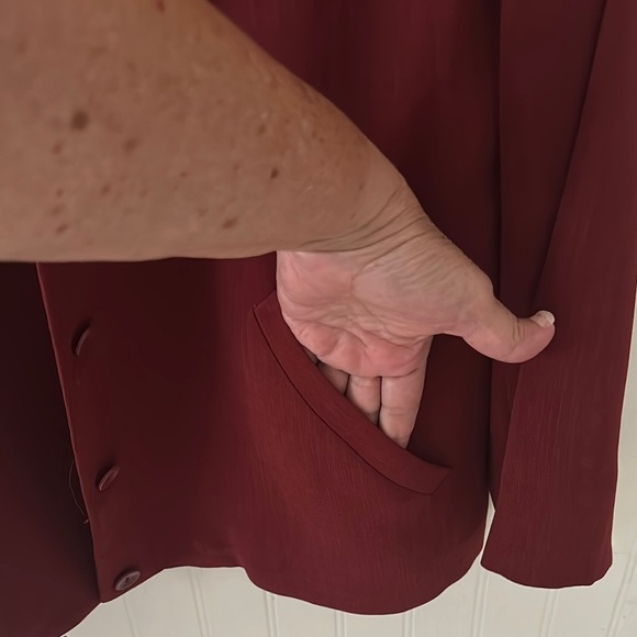 Like new! Alex Garfield Burgundy Button-Up Blazer sz 14 - Picture 8 of 16